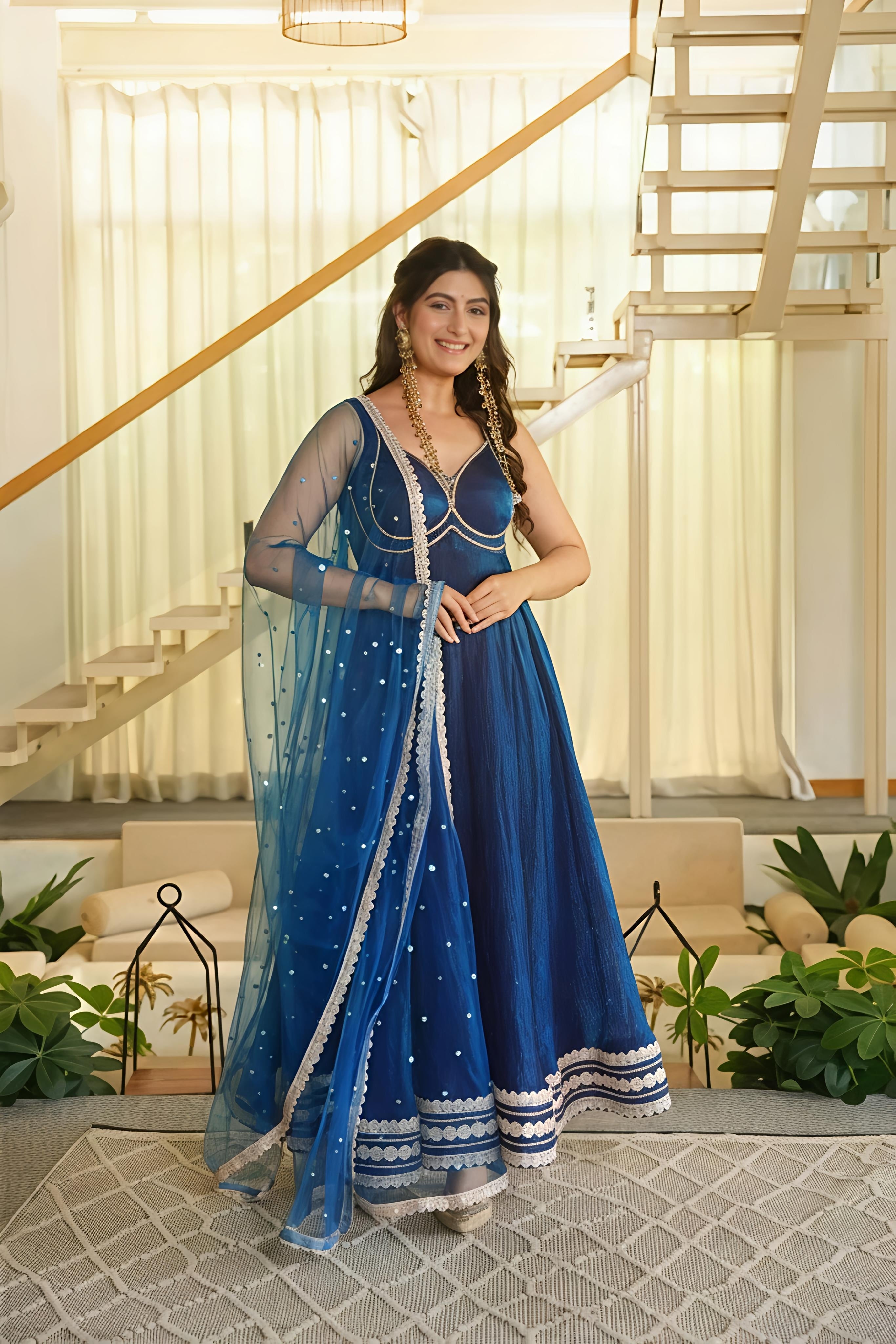 Elegant Gown With Pent Set