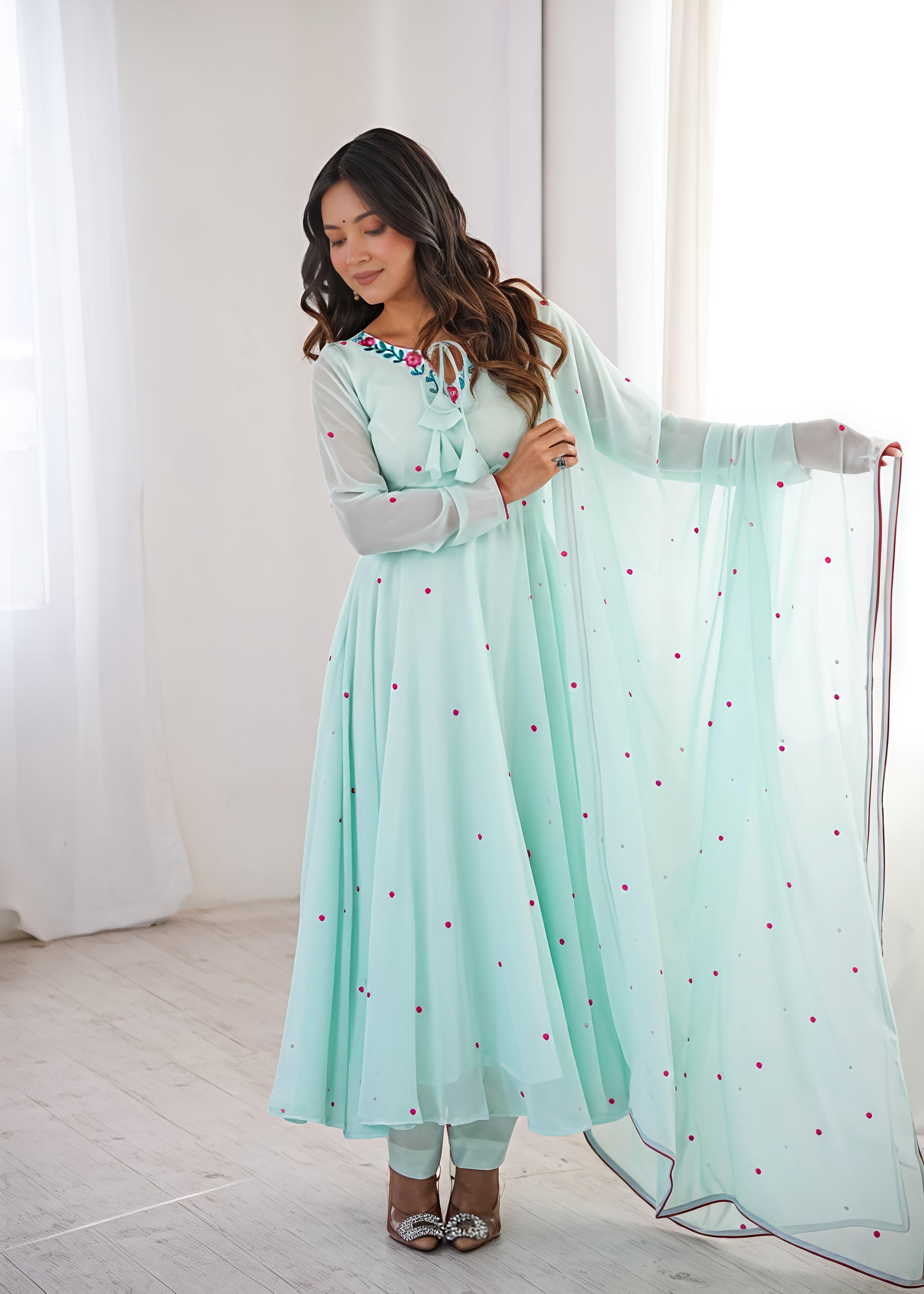 Mayra Embroidered Suit Set