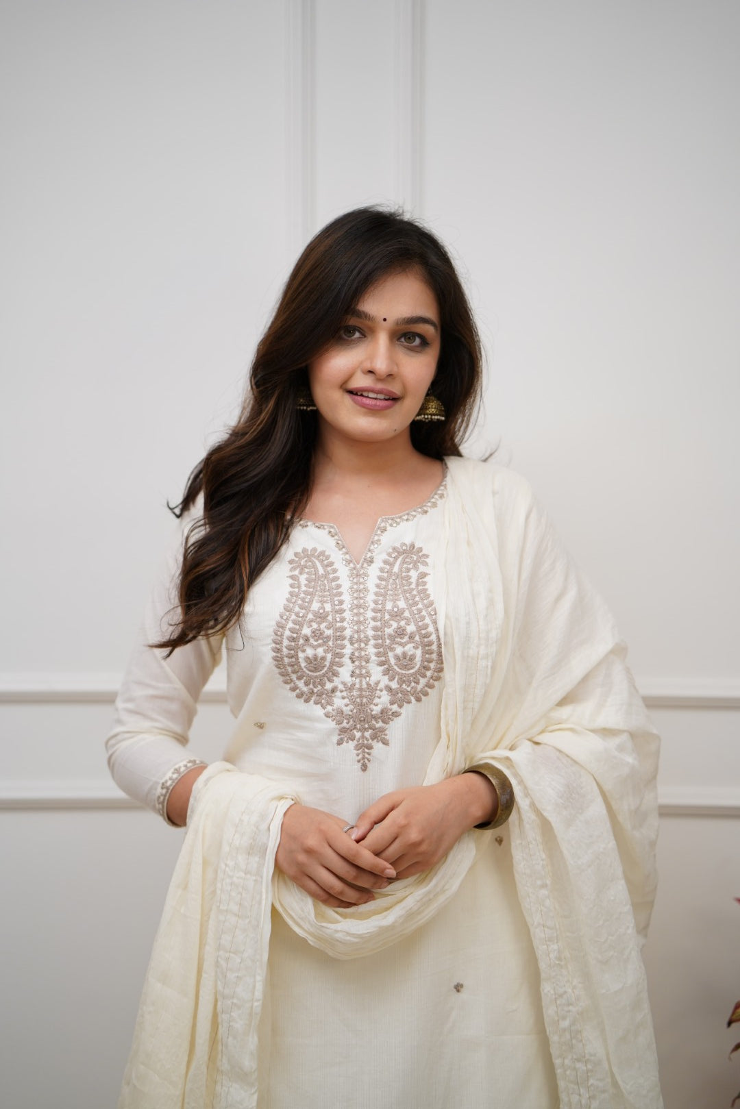 Off-White Chanderi Silk Straight Kurta Pant Set with Matching Sheer Dupatta