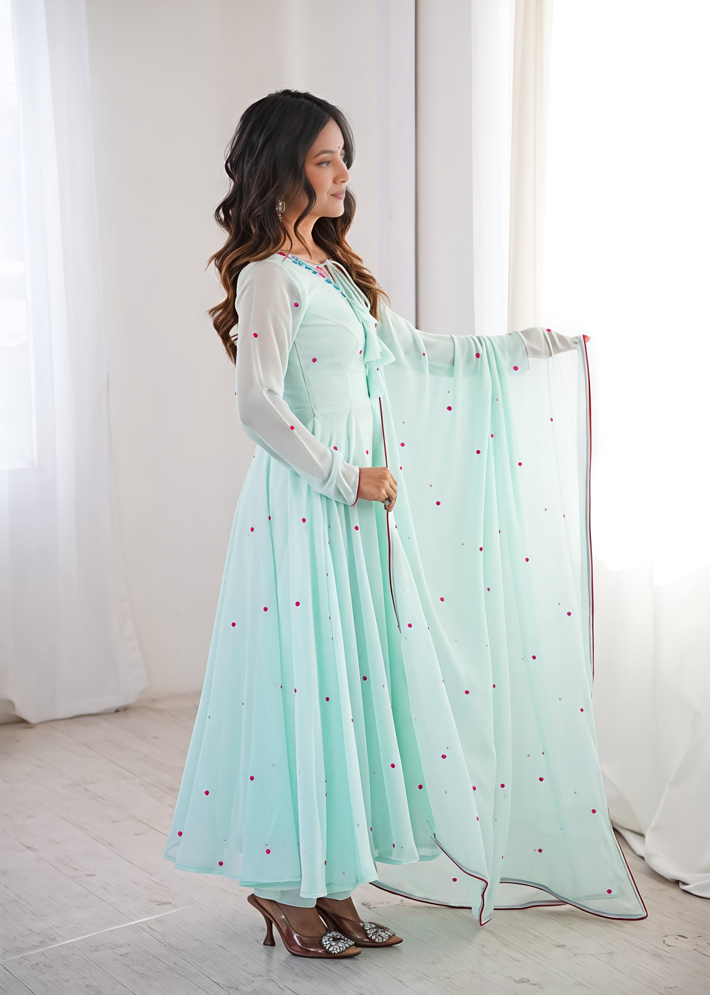 Mayra Embroidered Suit Set