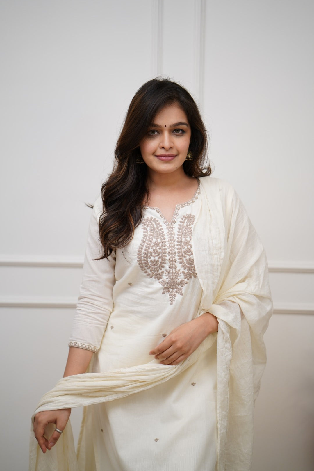 Off-White Chanderi Silk Straight Kurta Pant Set with Matching Sheer Dupatta