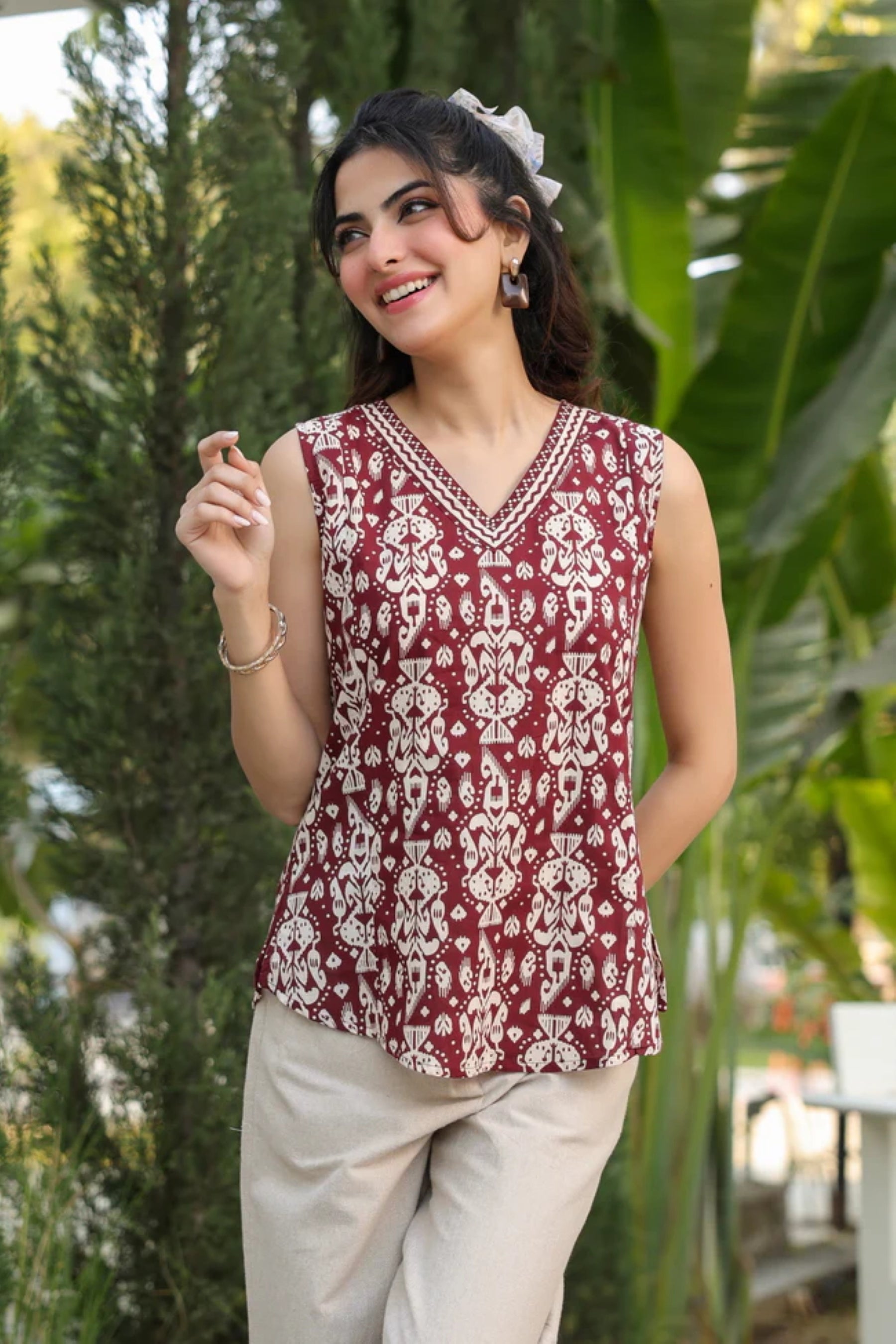 Maroon Ethnic Buti Printed Sleeveless Cotton Top