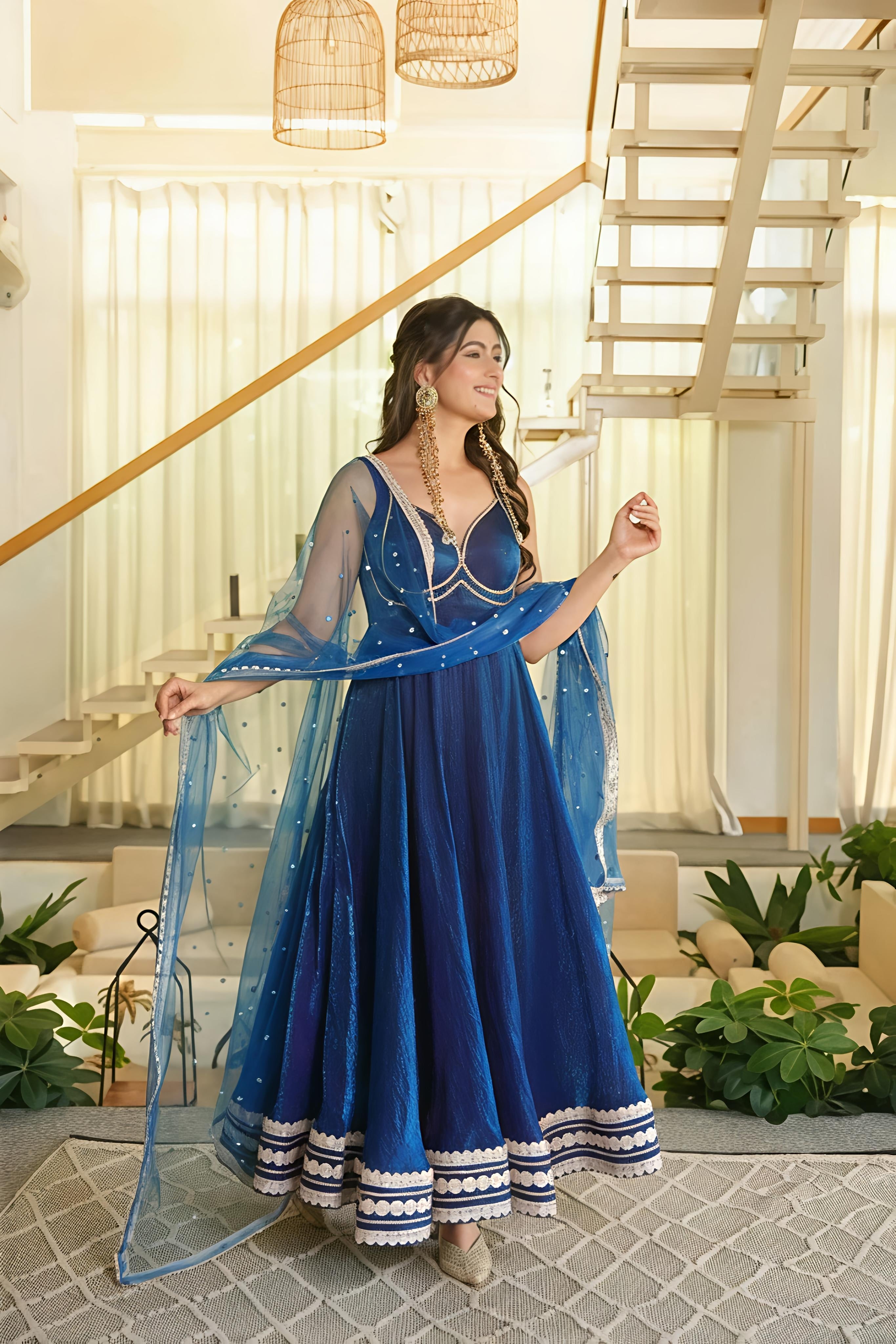 Elegant Gown With Pent Set