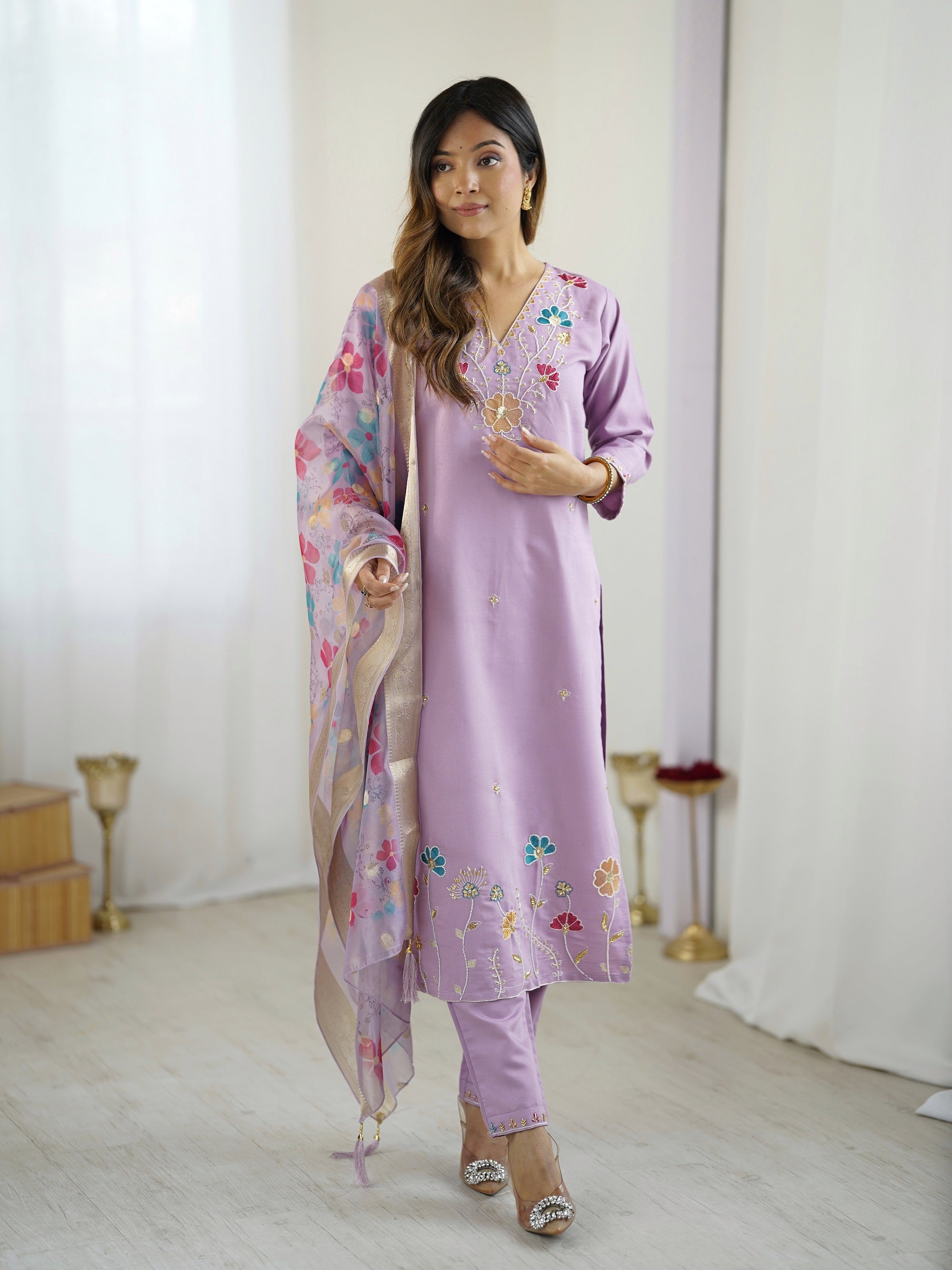 Lavender Viscose Gadhwal Beads Work Kurta Set