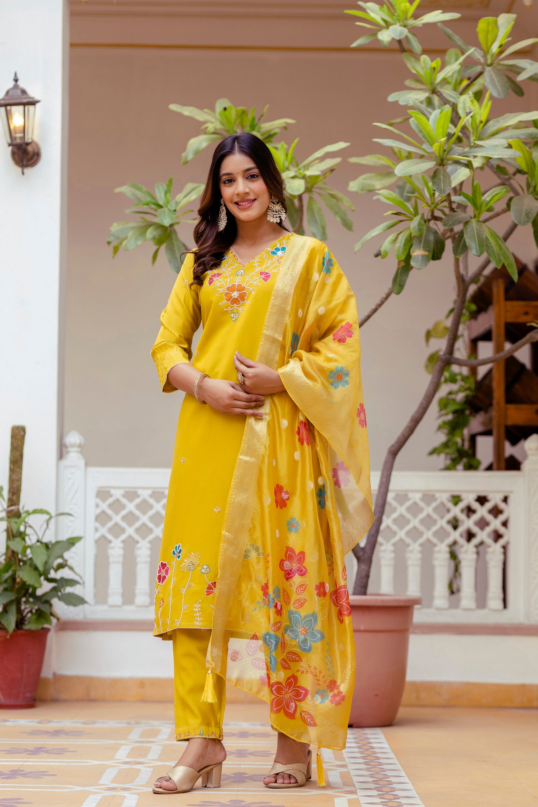 Yellow Viscose Gadhwal Embroidered Kurta Set