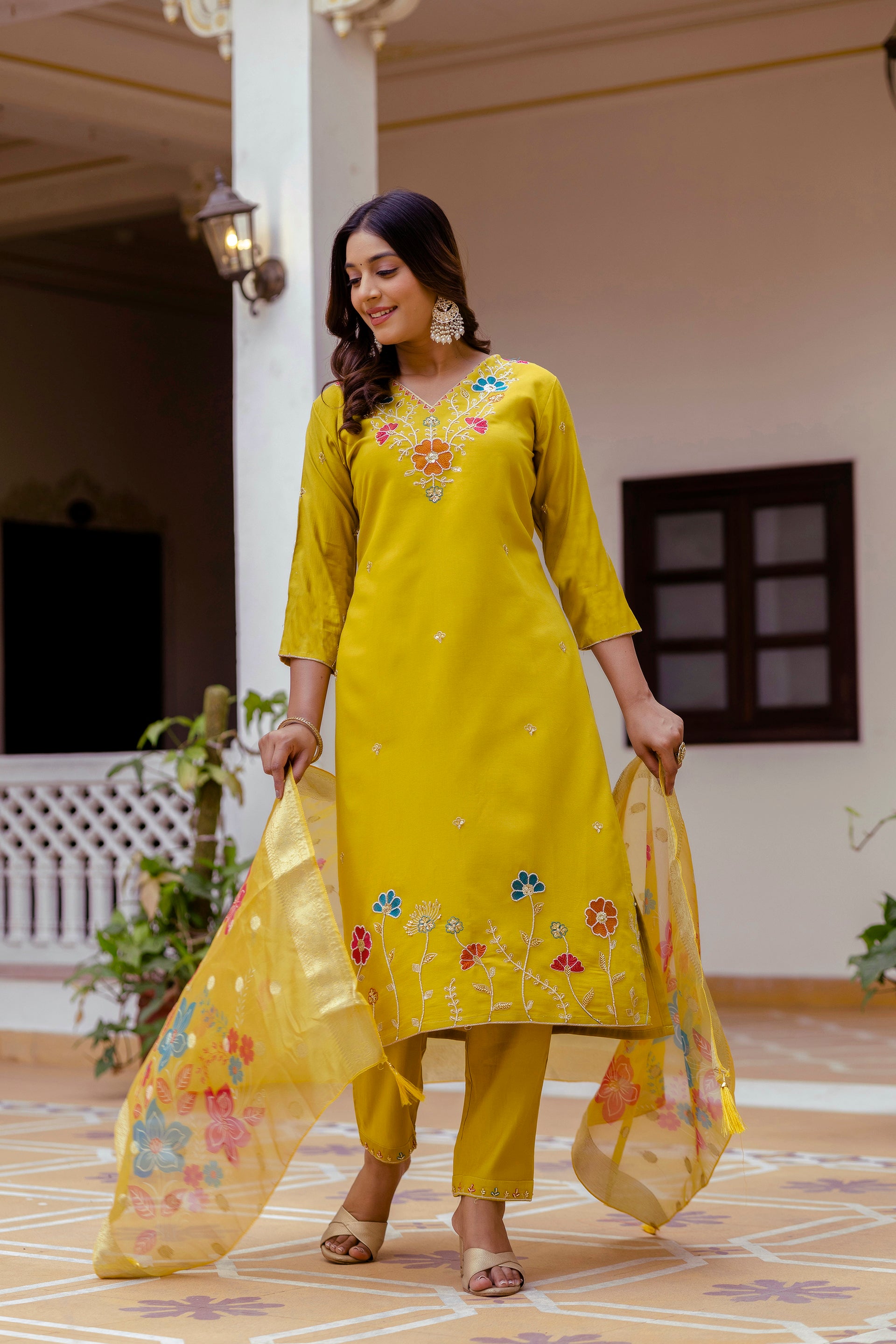 Yellow Viscose Gadhwal Embroidered Kurta Set
