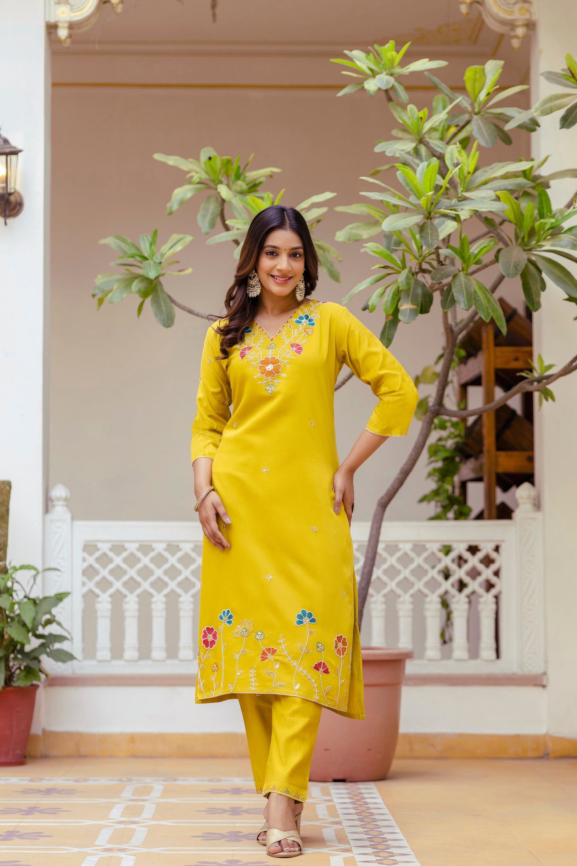 Yellow Viscose Gadhwal Embroidered Kurta Set