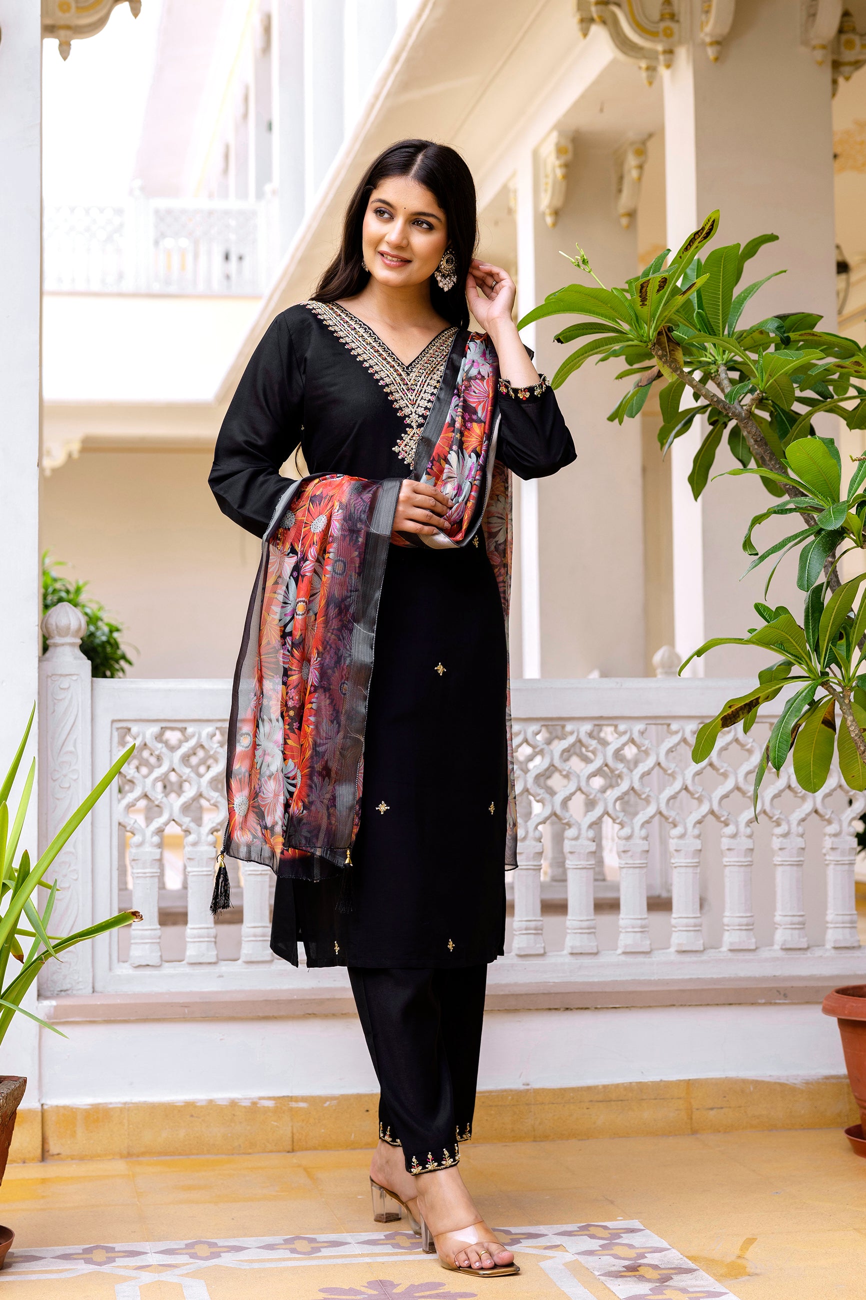 Black Viscose Chanderi Silk Embroidered Kurta Set