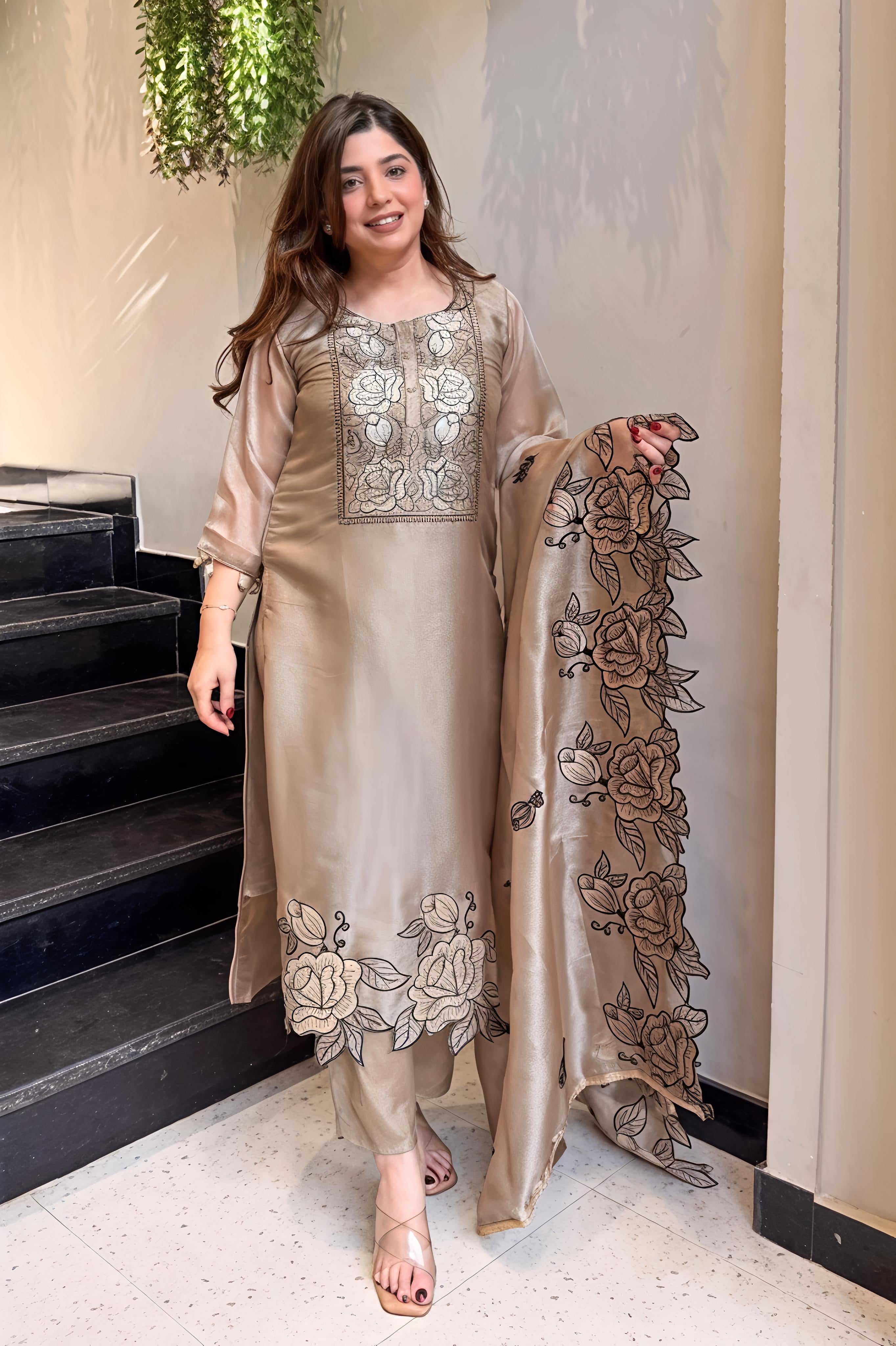 Sunehri Floral Embroidered Suit Set