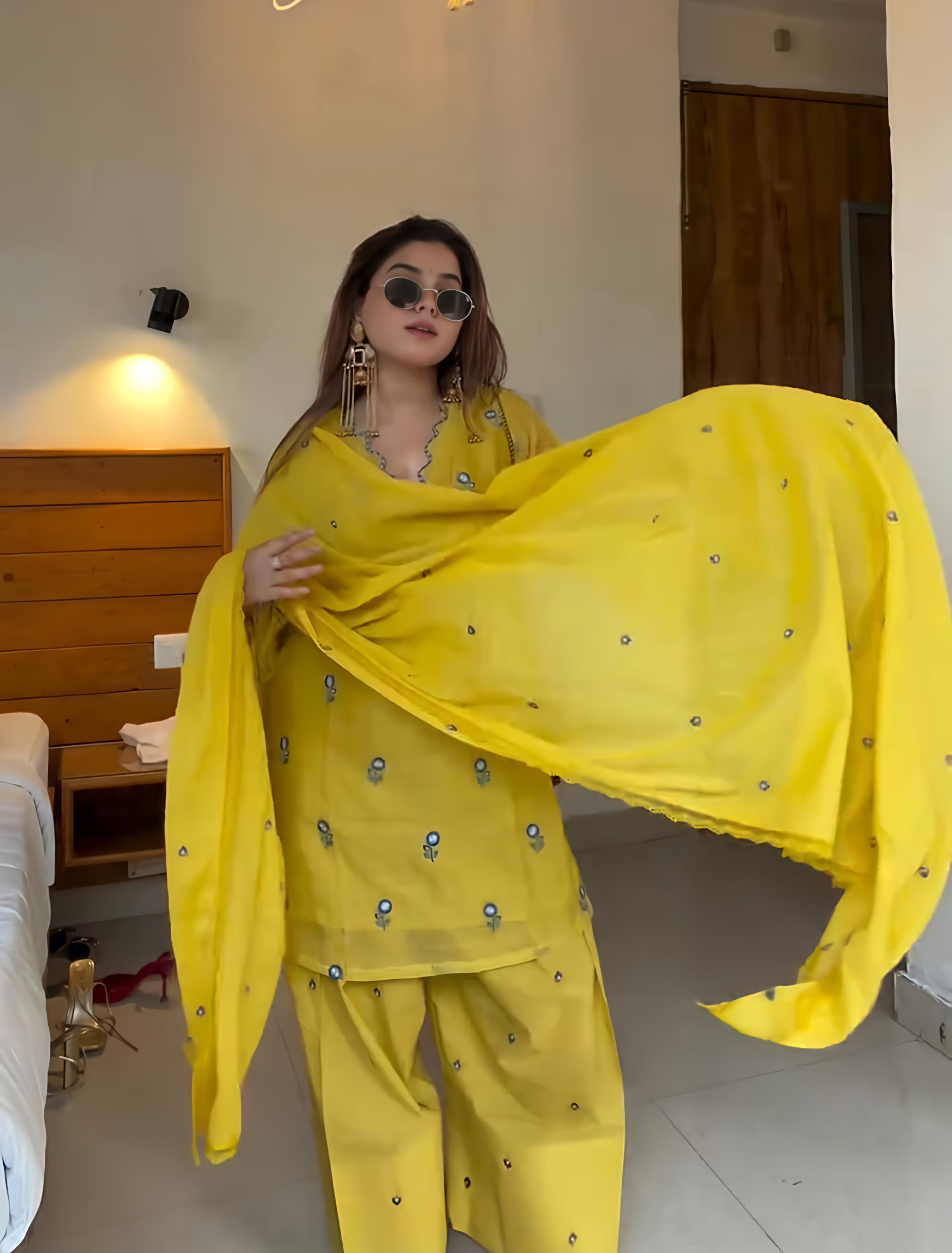 Yellow Embroidered Chanderi Kurta with Farshi Salwar - Set