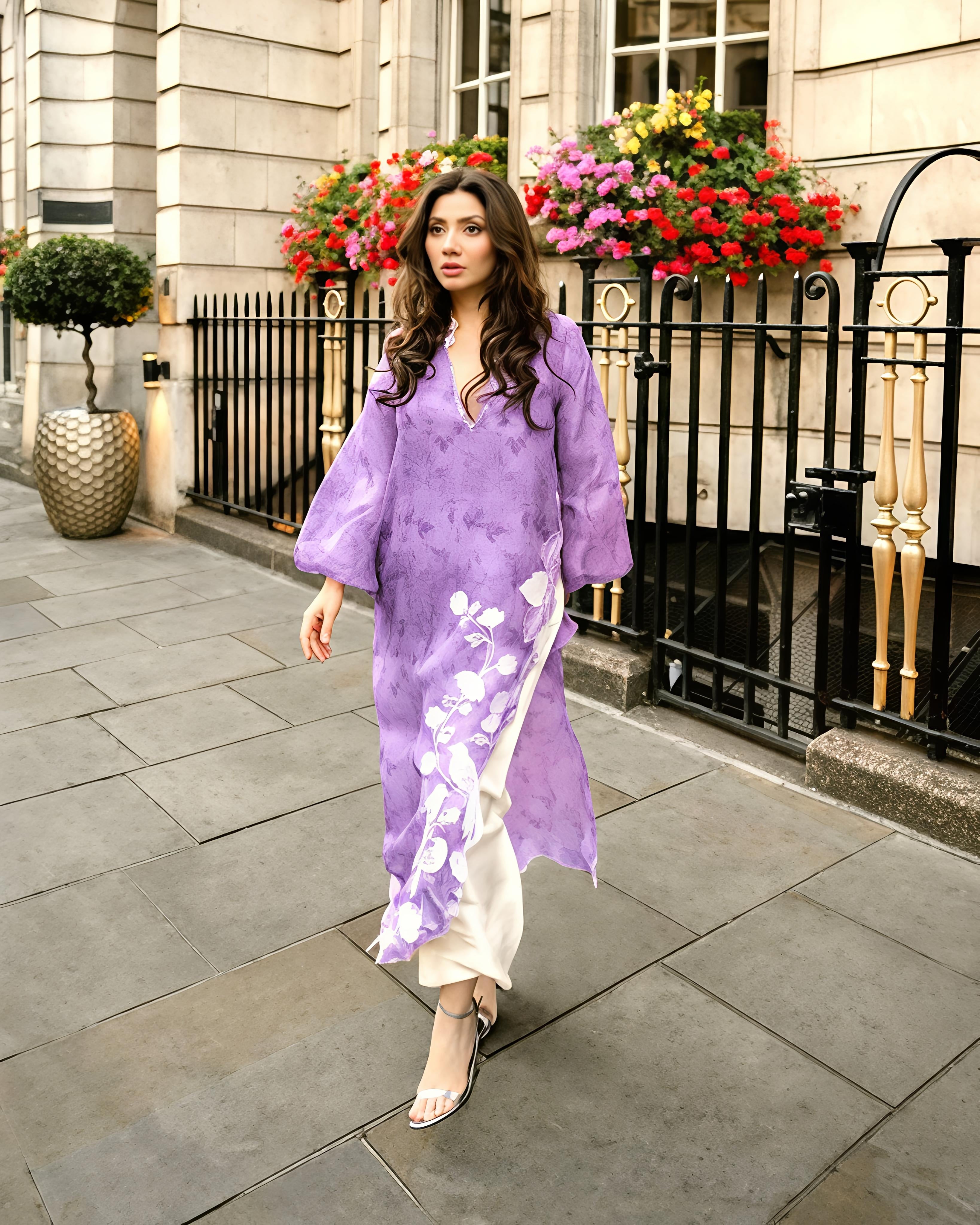 Mahira Khan Purple Suit