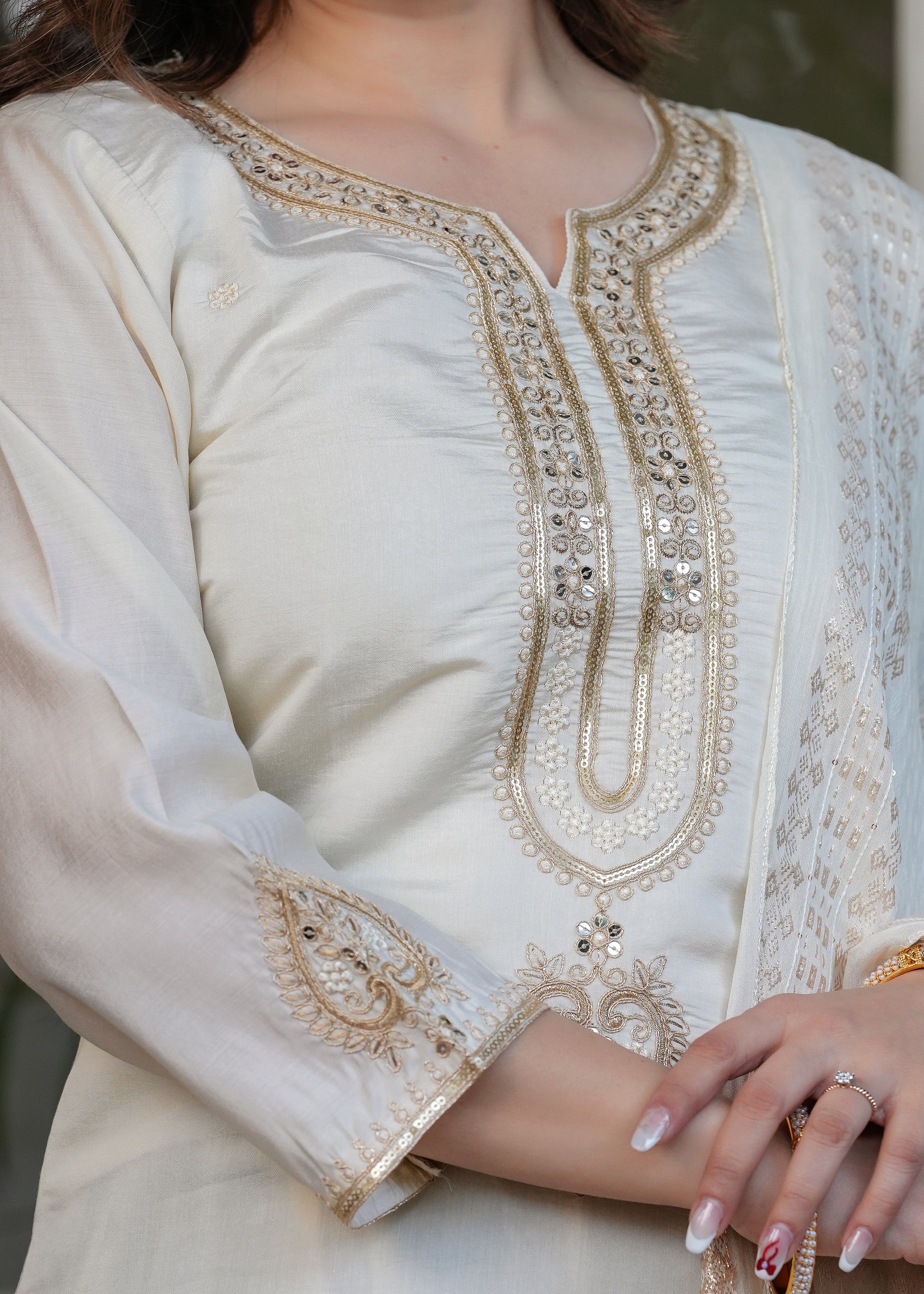 Cream Viscose Chanderi Embroidered Kurta Set