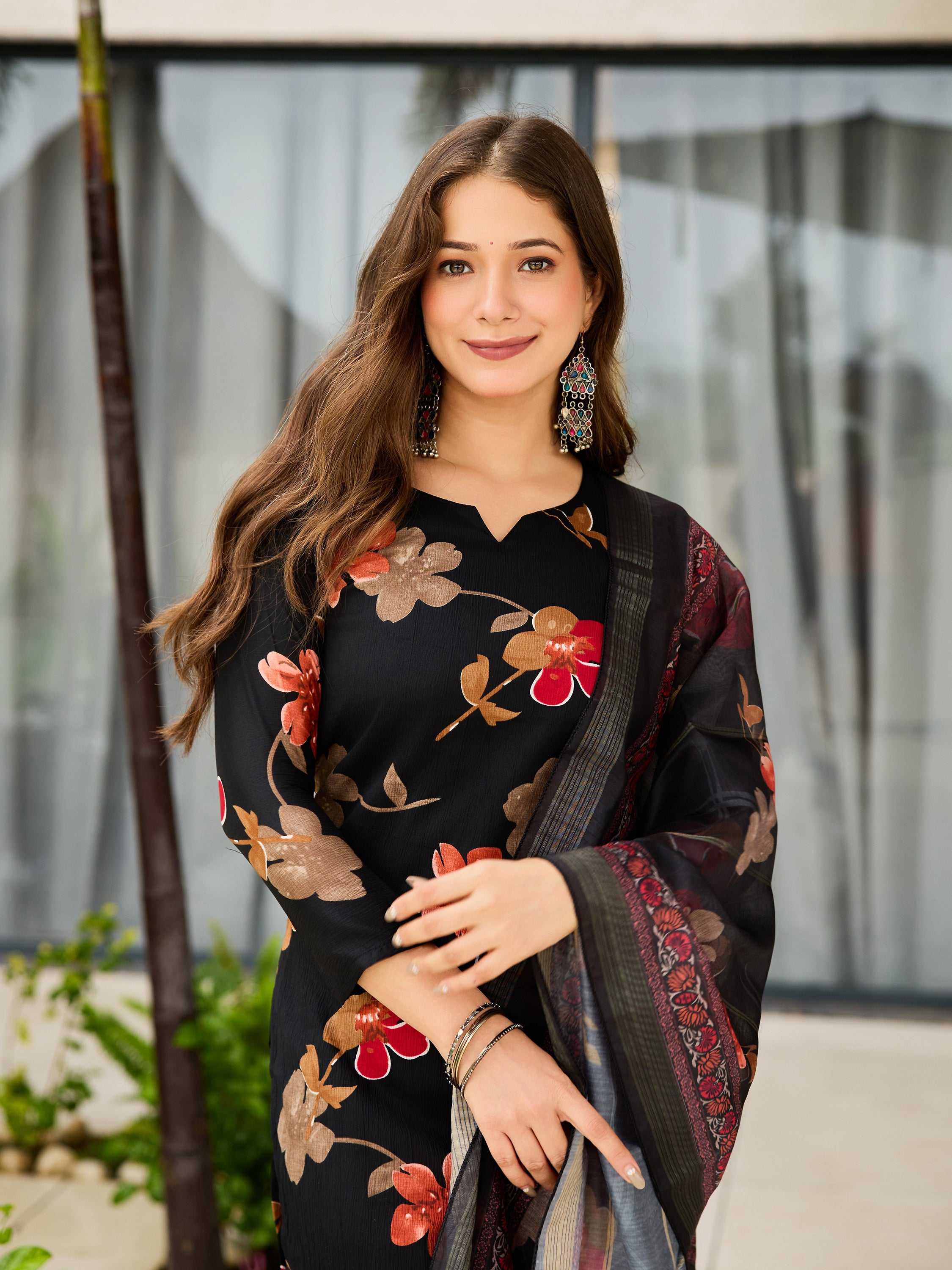 Black ilk Bleand Floral Printed Straight Kurta Pant Suit Set with Dupatta
