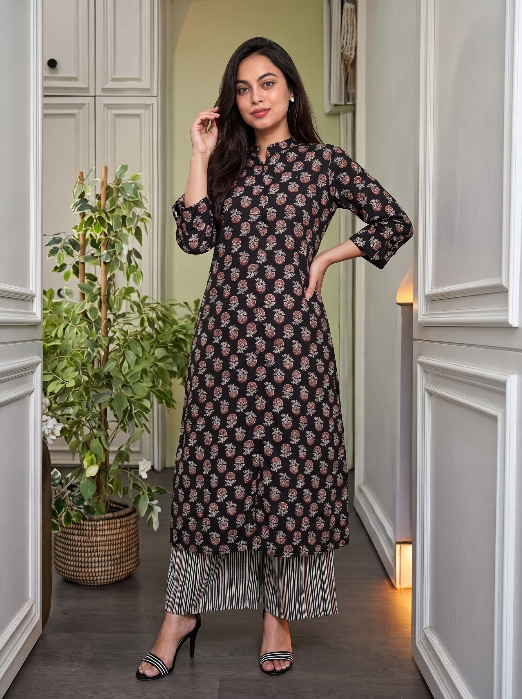 Women Ethnic Motifs Printed Regular Pure Cotton Kurta with Trousers