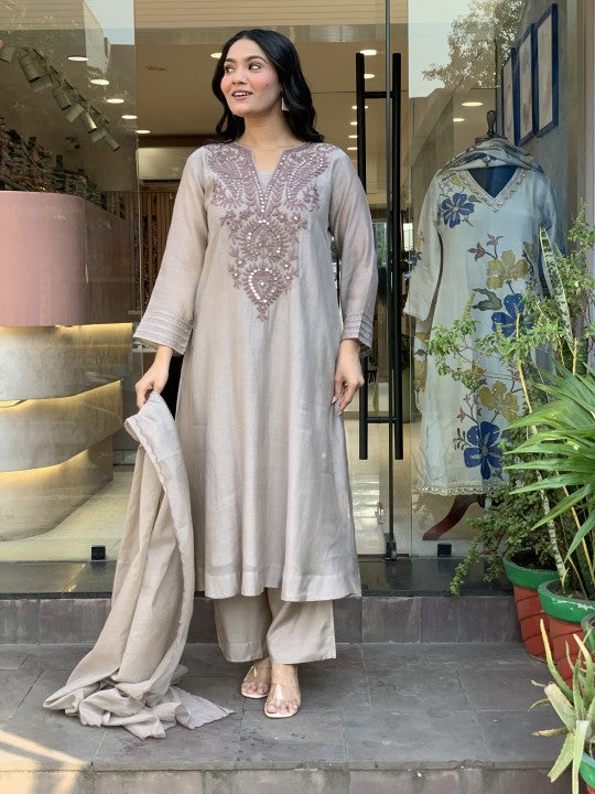 Muted Grey Muslin Cotton V-Neck Floral Embroidered Kurta Set